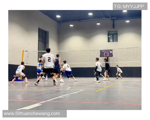 联赛点评：成都排球队的配合表现